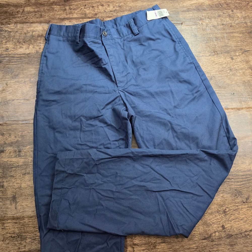 IZOD American Chino Pants Men 32x32 Navy Blue Non-Iron Flat Front Classic Fit - Picture 2 of 10